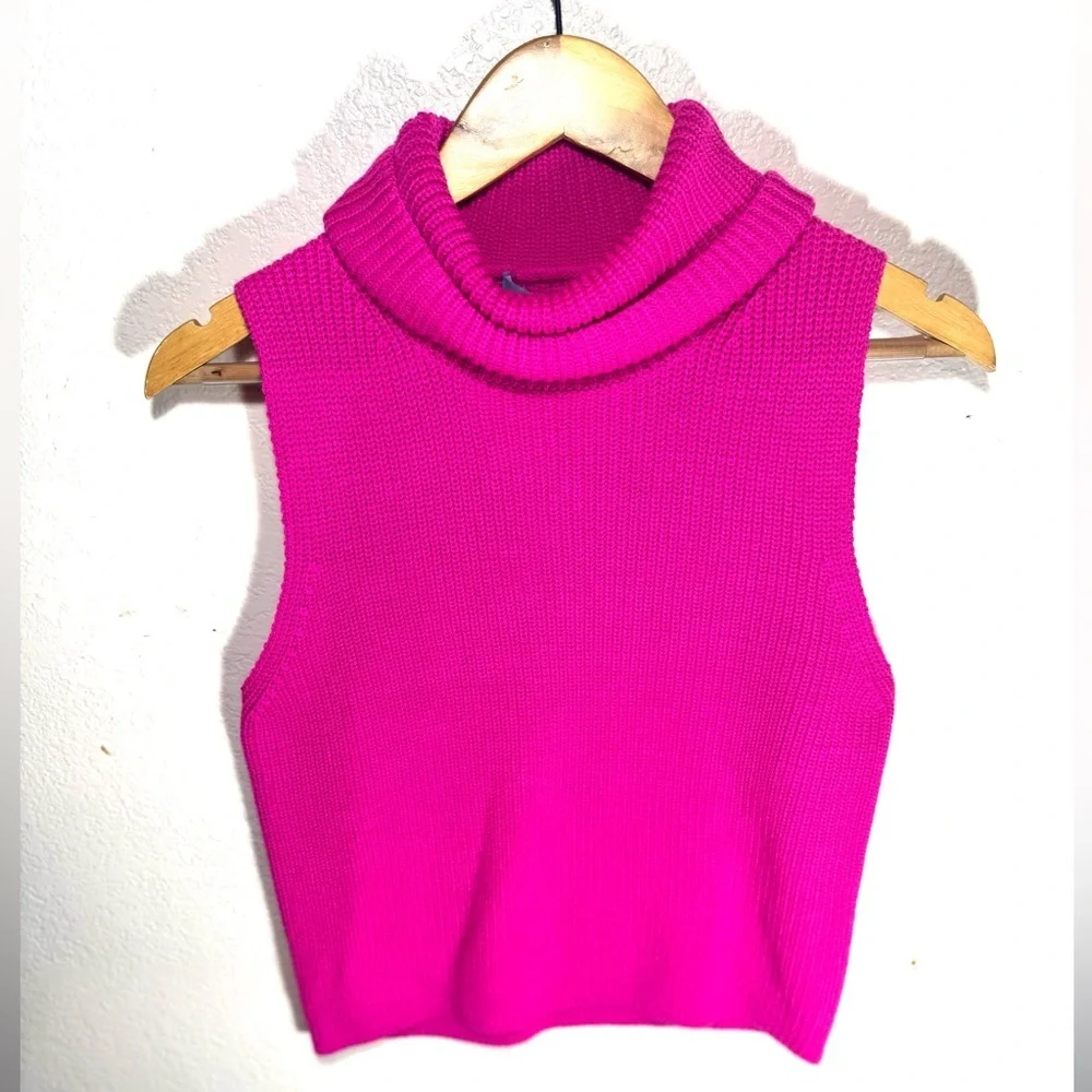 NWT Antonio Melani Dylon Sleeveless Bright Pink Turtleneck Sweater size Medium